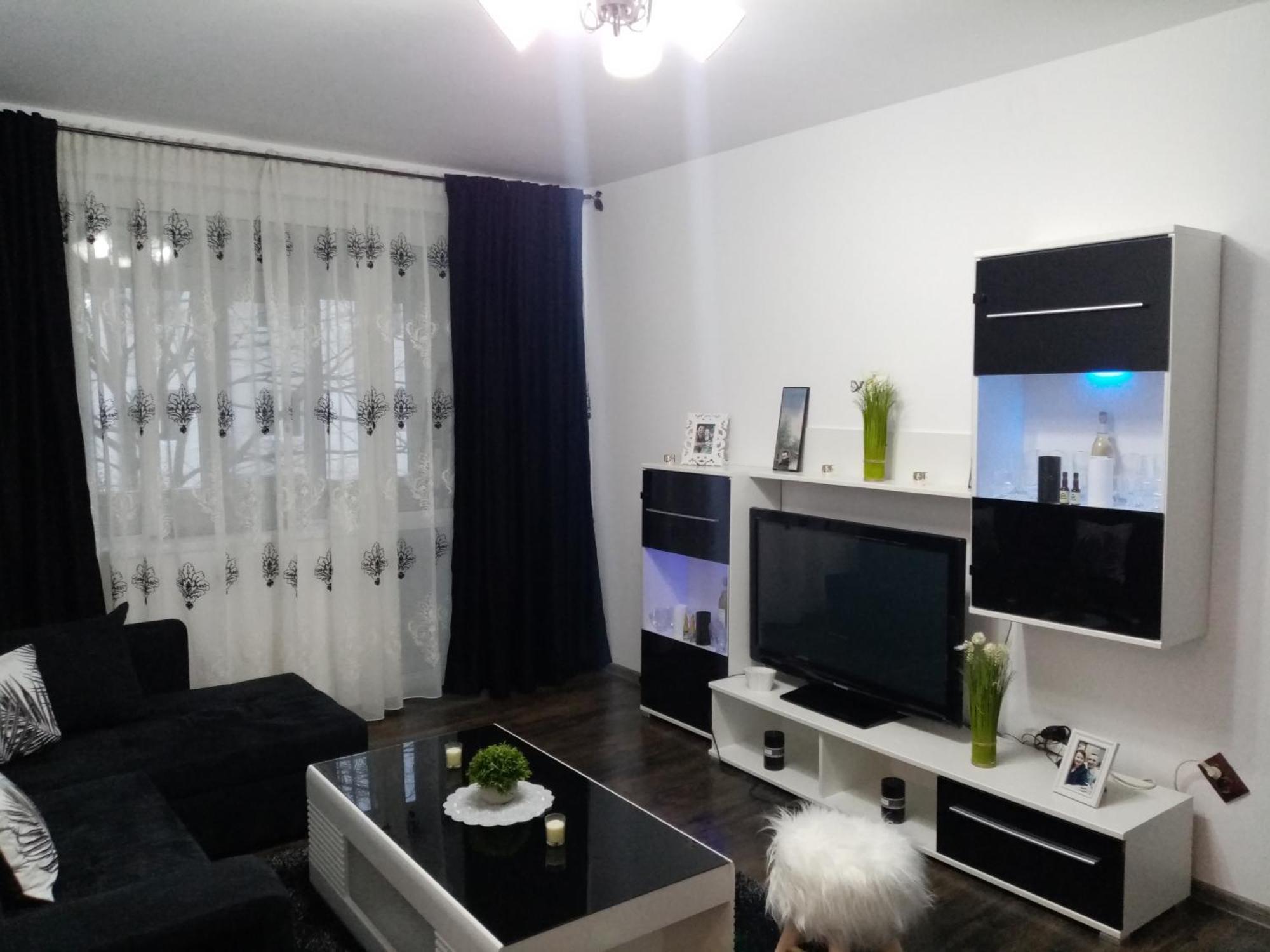 Ferienwohnung Apartament R&A Orşova Exterior foto